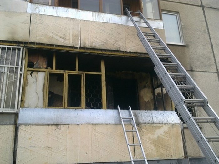 эвакуация из квартиры. эвакуация из дома. действия человека при пожаре. убийство в фокино брянской области 26 августа. эвакуироваться из здания.